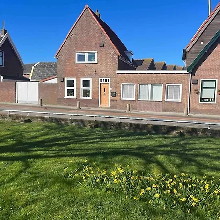 Feriehus De Bollenschuur