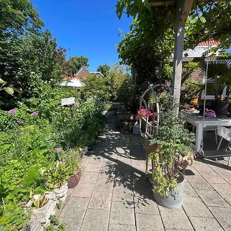 De Bollenschuur Holiday home Egmond aan Zee