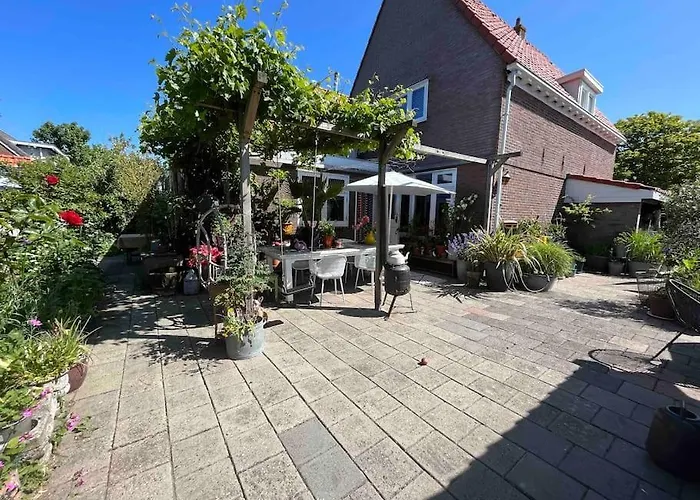 Holiday home De Bollenschuur *