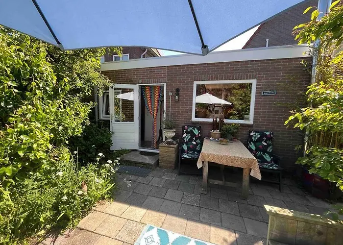 Semesterbostad De Bollenschuur