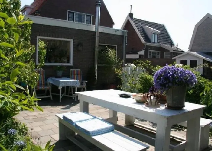 De Bollenschuur Egmond aan Zee